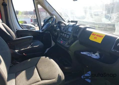 2020 Ram Promaster 1500 Low Roof 136 Wb из США, поврежденный, VIN 3C6TRVAG5LE130094